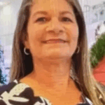 Colisão entre três carros deixa uma mulher morta e quatro feridos em Caculé.